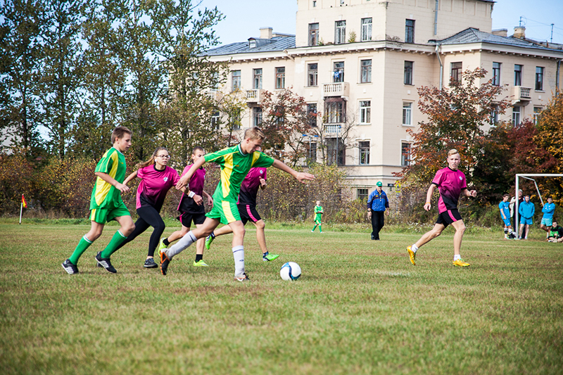 Юные футболисты сразились за кубок Пулково «Открытое небо»