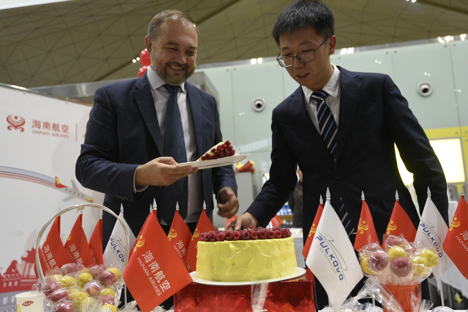 Пулково и Hainan Airlines отметили 25-летие авиакомпании
