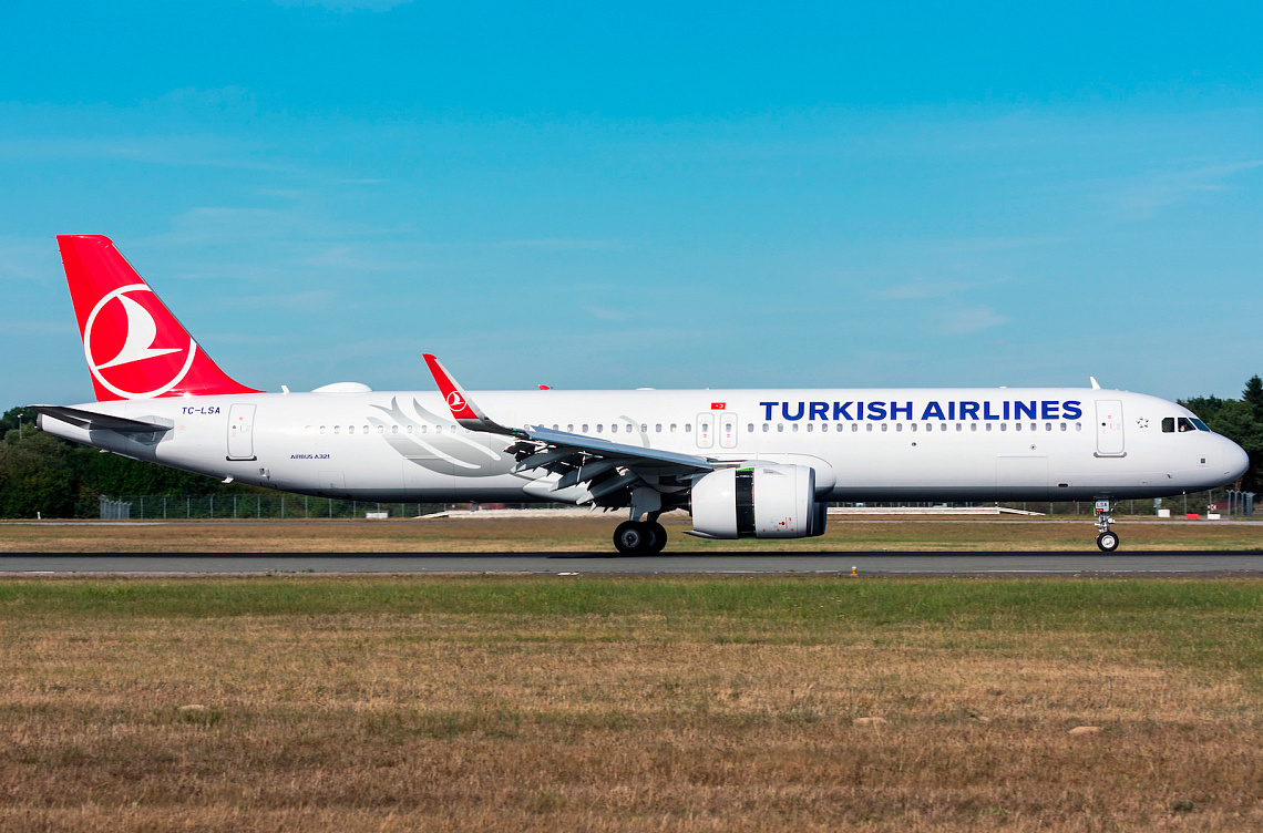 Авиакомпания Turkish Airlines удвоит количество рейсов из Санкт-Петербурга в Стамбул