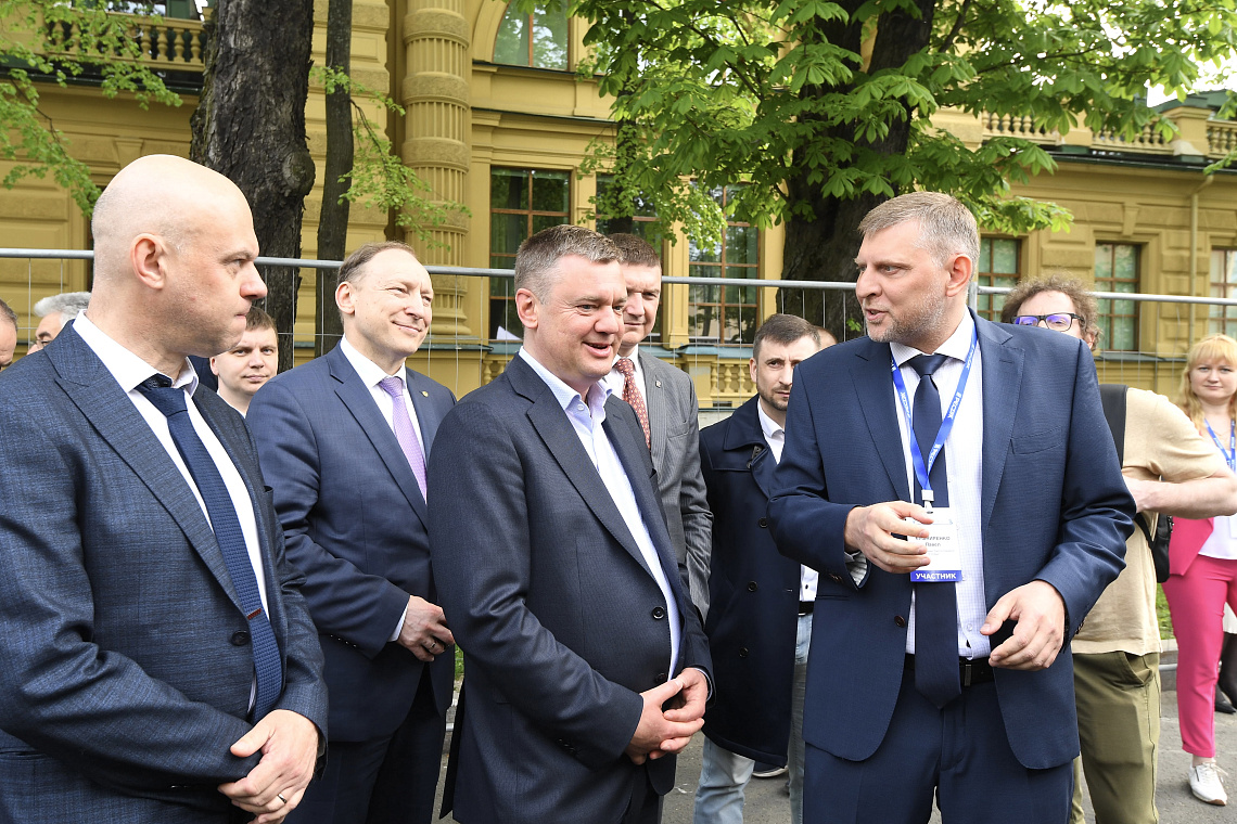 На фестивале «ТранспортФест» можно увидеть технику аэропорта Пулково 