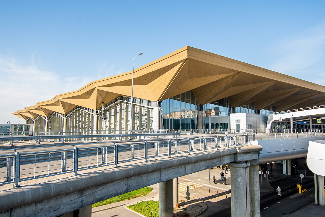 Со 2 по 6 июля в аэропорту Пулково въезд на пандус к третьему этажу терминала будет ограничен